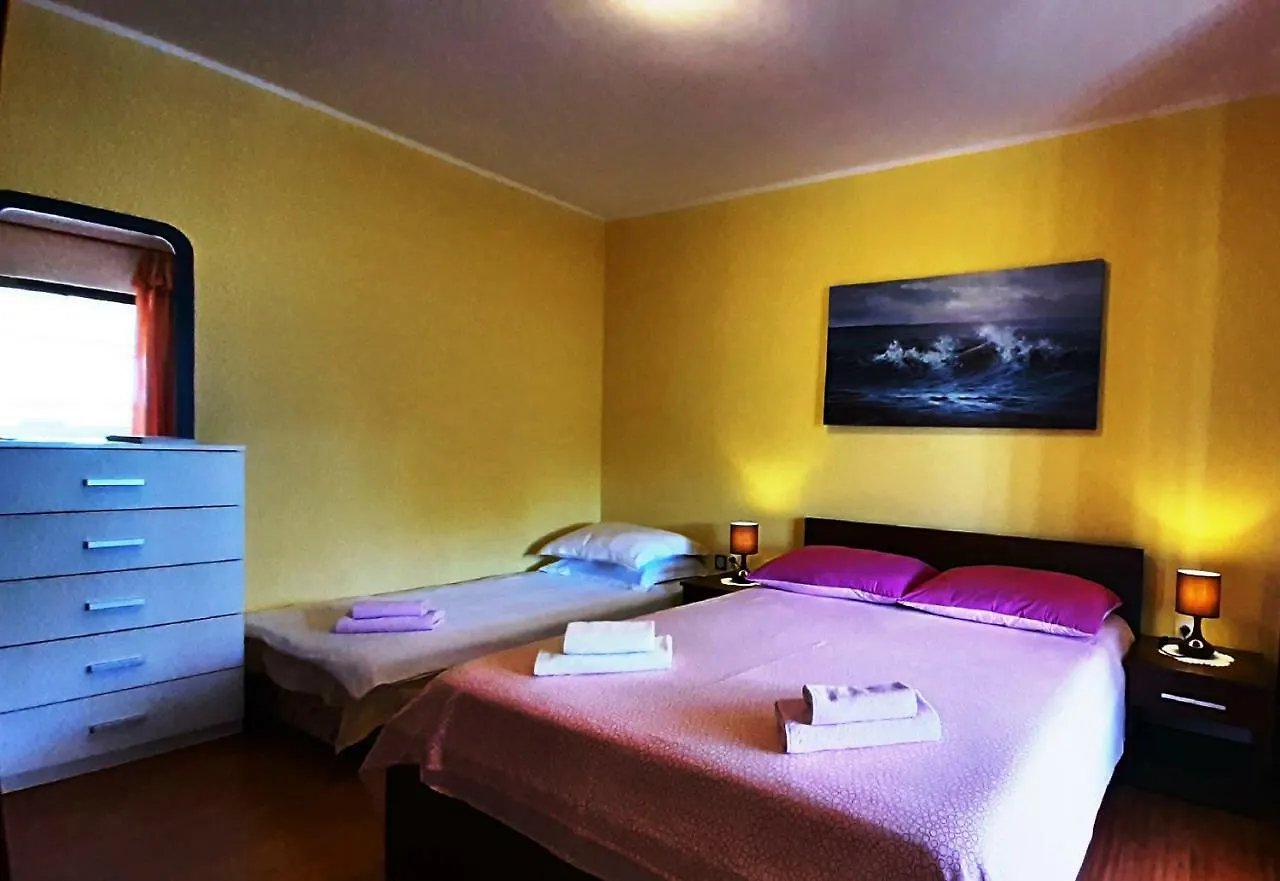 Paradise Beach Apartments Rovinj 0*,
